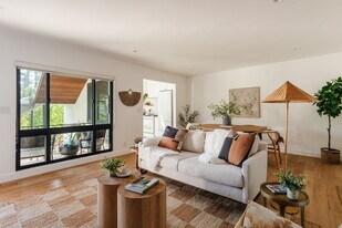 1943 12th St, Unit 2 in Santa Monica, CA - Building Photo