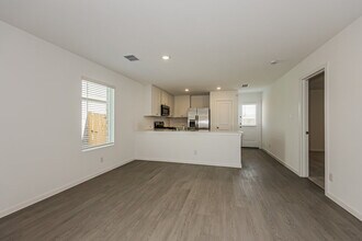 1714 Crossbill St in Forney, TX - Foto de edificio - Building Photo