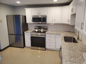 957 Harrison Ave in Columbus, OH - Foto de edificio - Building Photo