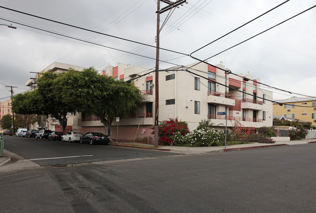 Natalie Court Luxury Apartments in Los Angeles, CA - Foto de edificio