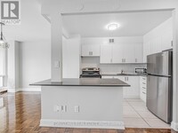 377-1377 Ridelle Ave in Toronto, ON - Building Photo - Building Photo