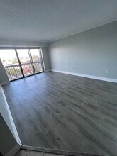 15 North Beacon St, Unit 803 in Boston, MA - Building Photo - Building Photo