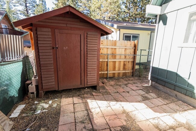 426 W Mojave Blvd in Big Bear, CA - Building Photo - Building Photo