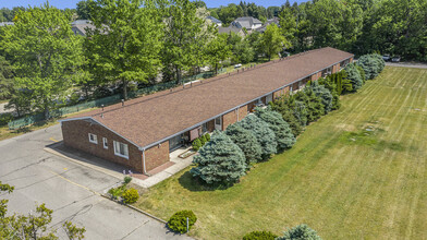 Shelby Court Apartments in Shelby Township, MI - Building Photo - Building Photo