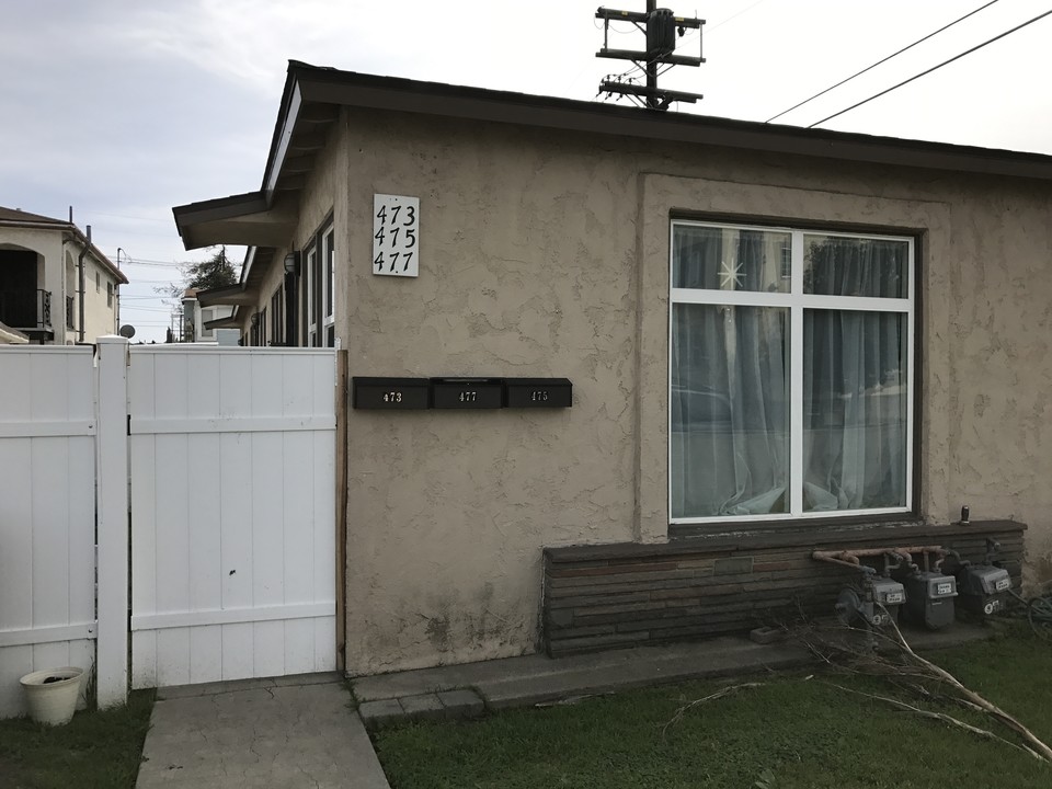 473-477 W 21st St in San Pedro, CA - Foto de edificio