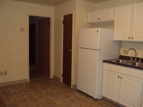 1300 Ponce de Leon-Unit -7 in Coral Gables, FL - Building Photo - Building Photo