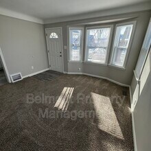 19757 Elkhart St in Harper Woods, MI - Building Photo - Building Photo