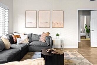 5604 E Beverly Ln in Scottsdale, AZ - Building Photo - Building Photo