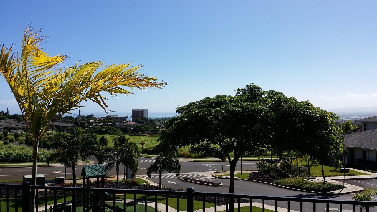 145 Hoowaiwai Loop in Wailuku, HI - Building Photo