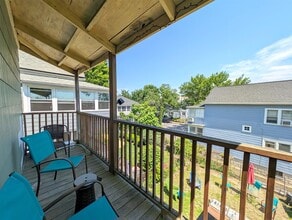 15 Paulina St, Unit 2 in Somerville, MA - Foto de edificio - Building Photo