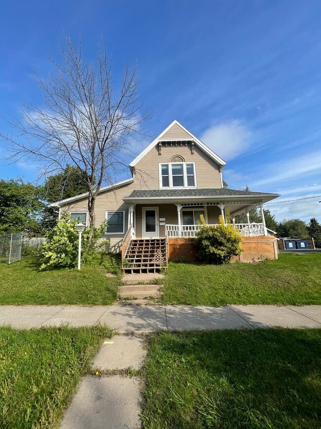 property at 4729 McCulloch St