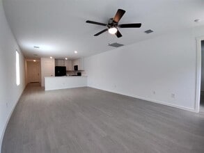 1644 Crested Wy in Fort Worth, TX - Building Photo - Building Photo