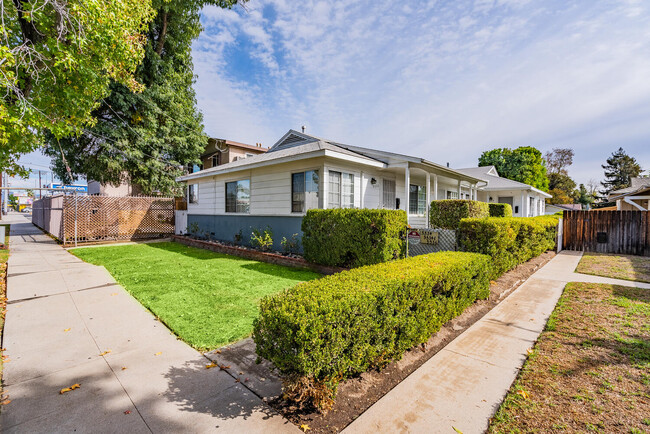 5534 Kester Ave, Unit 5534
