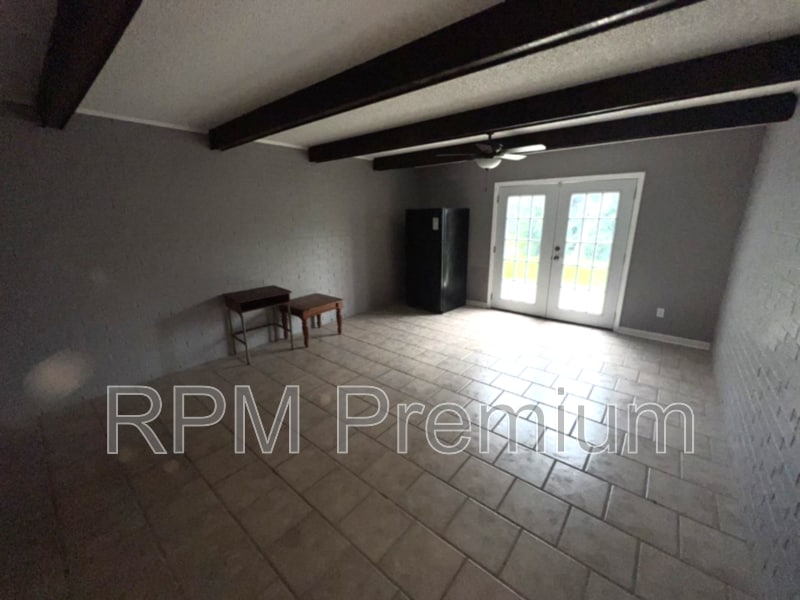 3350 LA-1 in Donaldsonville, LA - Building Photo