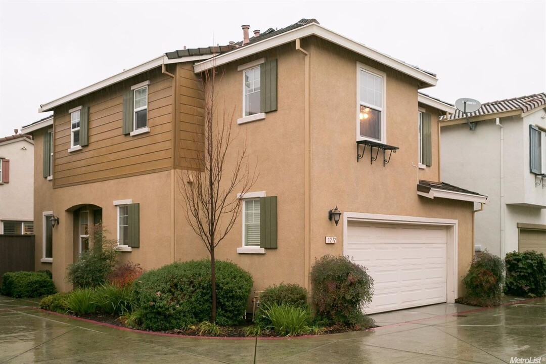 1272 Impressionist Loop in Roseville, CA - Building Photo