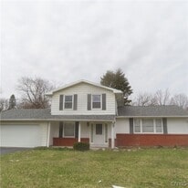 5265 Jamesville Rd in Syracuse, NY - Building Photo