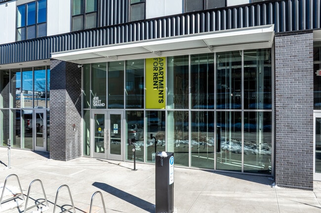 418 East Grand in Des Moines, IA - Building Photo - Building Photo