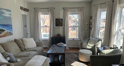 35 Bond St, Unit 1R in Somerville, MA - Foto de edificio - Building Photo