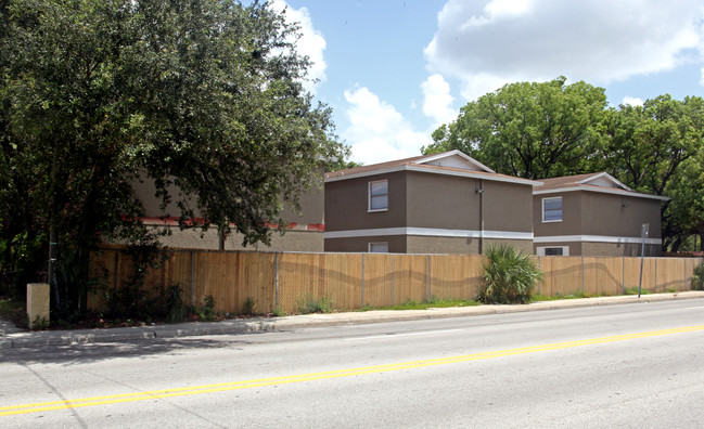 710-714 E Floribraska Ave in Tampa, FL - Building Photo - Building Photo