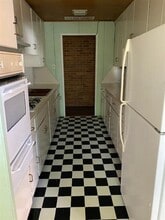 1014 Bois D'Arc St in Lockhart, TX - Building Photo - Building Photo