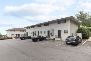 Hillside Manor in Birmingham, AL - Building Photo