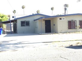 5121 Barstow St in San Diego, CA - Building Photo