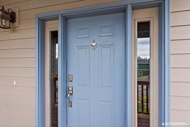 17934 Sauvignon Cir in Anchorage, AK - Building Photo - Building Photo