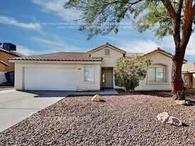 1897 Longmeadow St in Henderson, NV - Building Photo