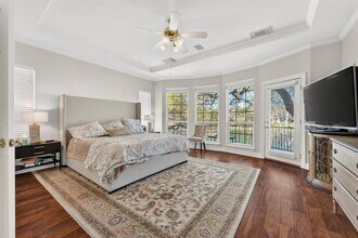 345 The Hills Dr in The Hills, TX - Building Photo - Building Photo