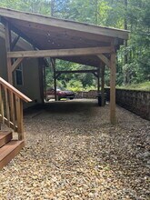 221 Indian Ridge Trail in Hendersonville, NC - Building Photo - Building Photo