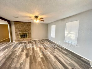 120 York Dr in Lorena, TX - Building Photo - Building Photo