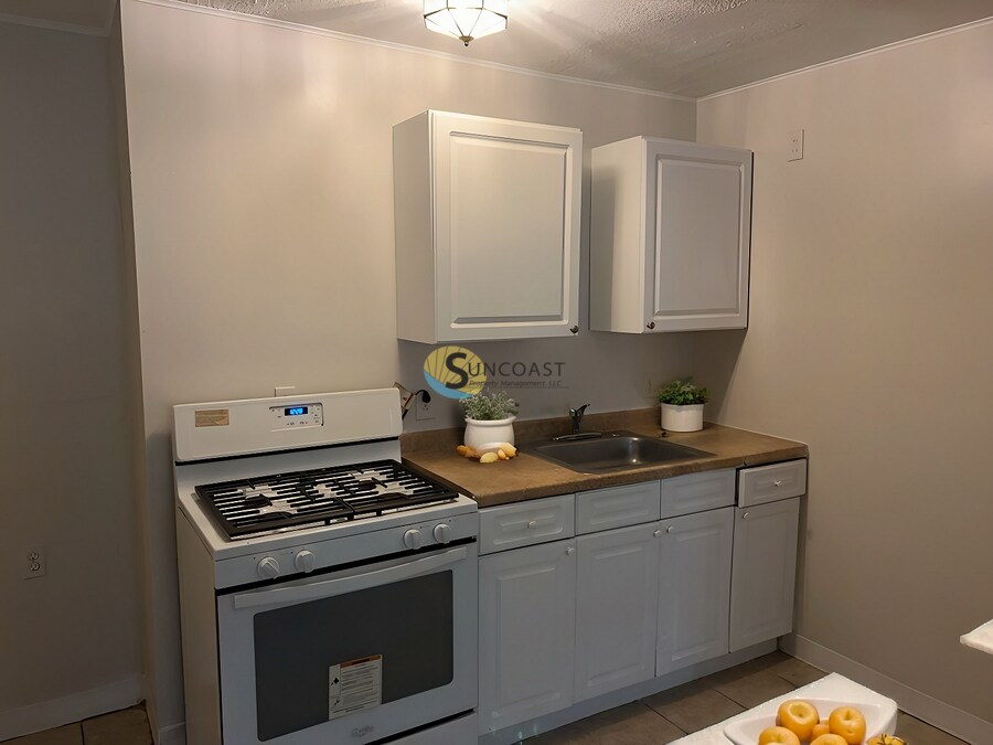 2275 Atlantic Blvd in Jacksonville, FL - Building Photo
