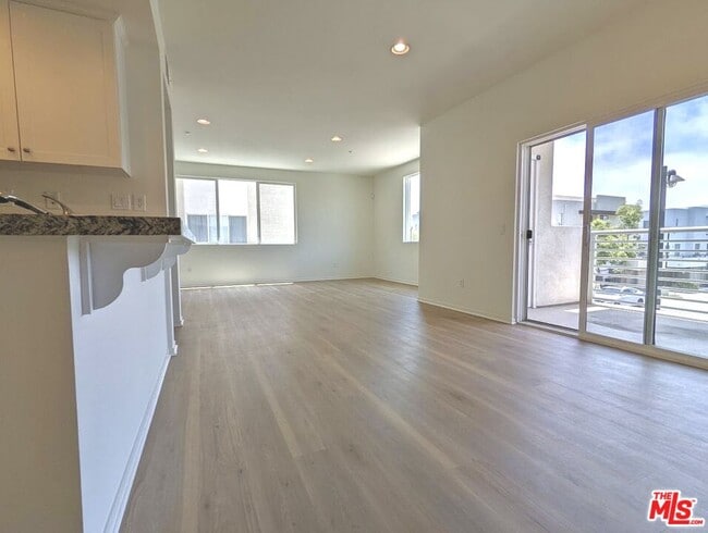 property at 13024 Union Ave