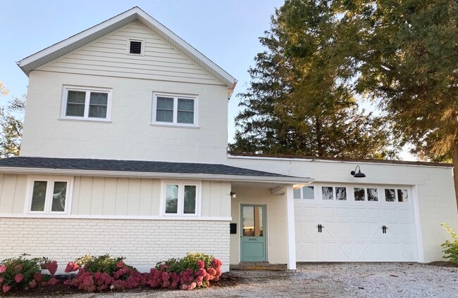 6042 Northwest Blvd, Unit 6042