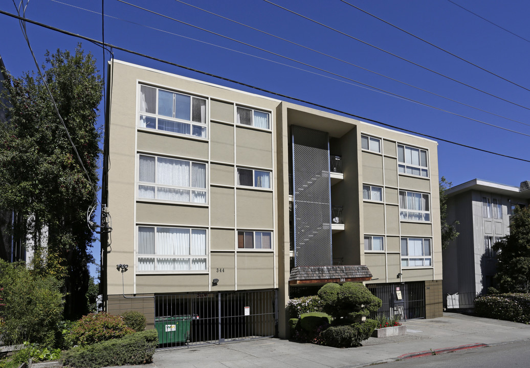 Driftwood Apartments in Oakland, CA - Foto de edificio