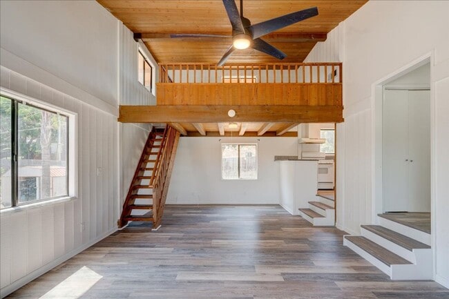 property at 633 E 4th Ave