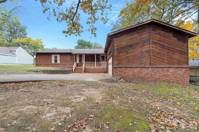 property at 3113 Candlewood Dr