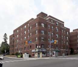 Chatsworth Apartments in Toronto, ON - Building Photo - Building Photo