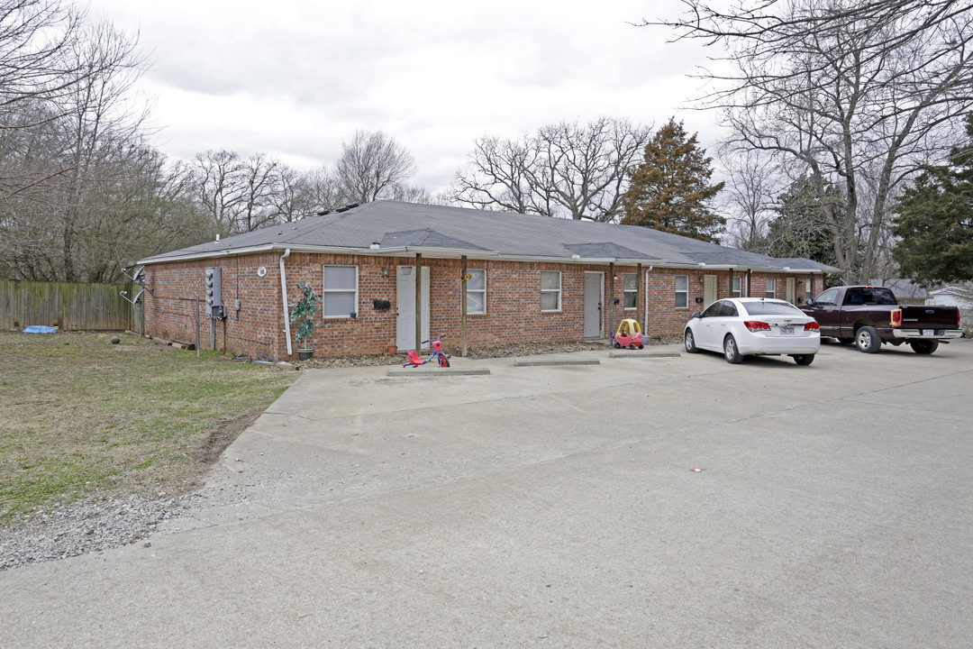 1103 Rozell St in Rogers, AR - Building Photo