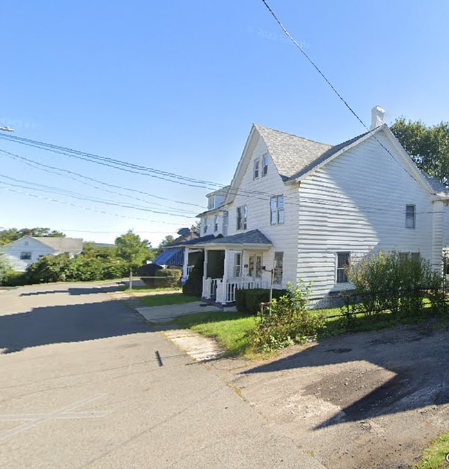 1934 Bristol Ct in Scranton, PA - Building Photo - Building Photo