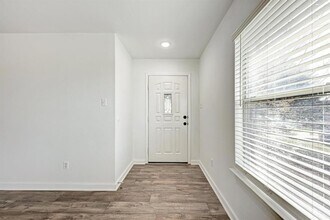 13124 Winecup Mallow Trl in Elgin, TX - Building Photo - Building Photo