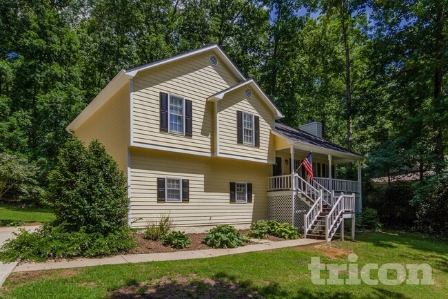 329 Stratford Dr in Douglasville, GA - Building Photo - Building Photo