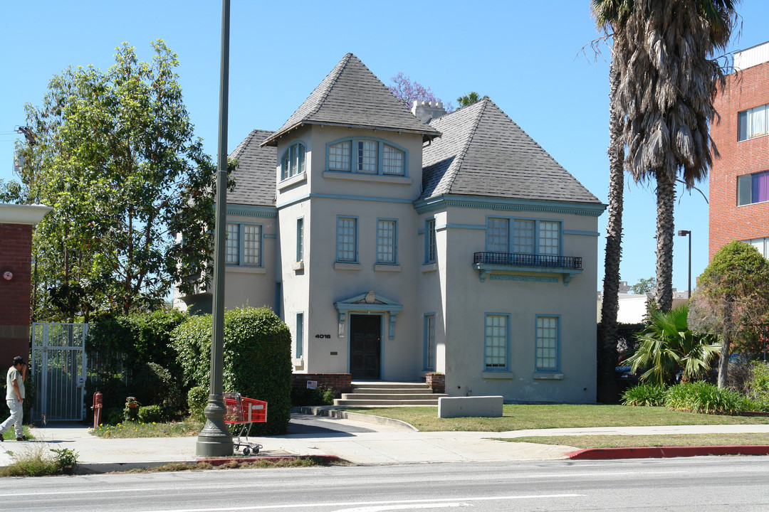 4016 Wilshire Blvd in Los Angeles, CA - Building Photo