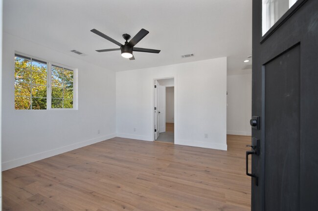 2657 2nd Ave in Sacramento, CA - Building Photo - Building Photo