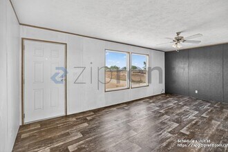 4715 FM476 in Poteet, TX - Building Photo - Building Photo
