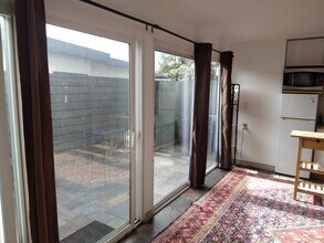 3331 Dickens St, Unit Studio 1 in San Diego, CA - Building Photo - Building Photo