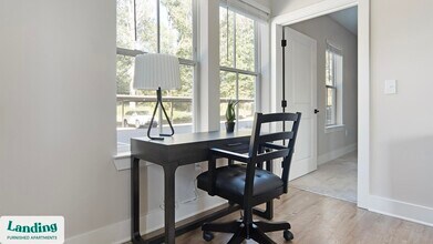 1000 Forestview Dr, Unit 5102 in Oakwood, GA - Building Photo - Building Photo