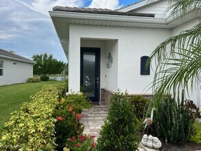 28442 Captiva Shell Lp in Bonita Springs, FL - Building Photo - Building Photo