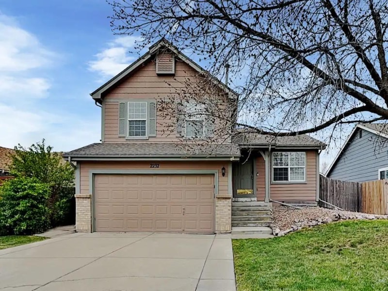 2232 E 97th Dr in Thornton, CO - Building Photo