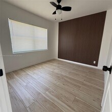 1827 N Dixie Hwy-Unit -1 in Fort Lauderdale, FL - Building Photo - Building Photo